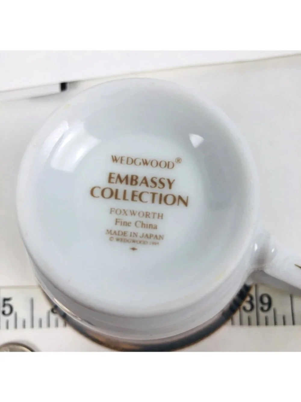 Wedgewood Embassy Collection Foxworth Japan 1995 Cups Saucers Salad Plates 8 ea
